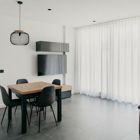 Suites Port 坎布里尔斯 外观 照片