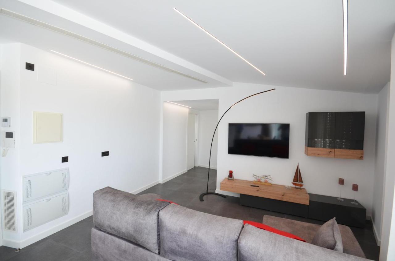 Suites Port 坎布里尔斯 外观 照片