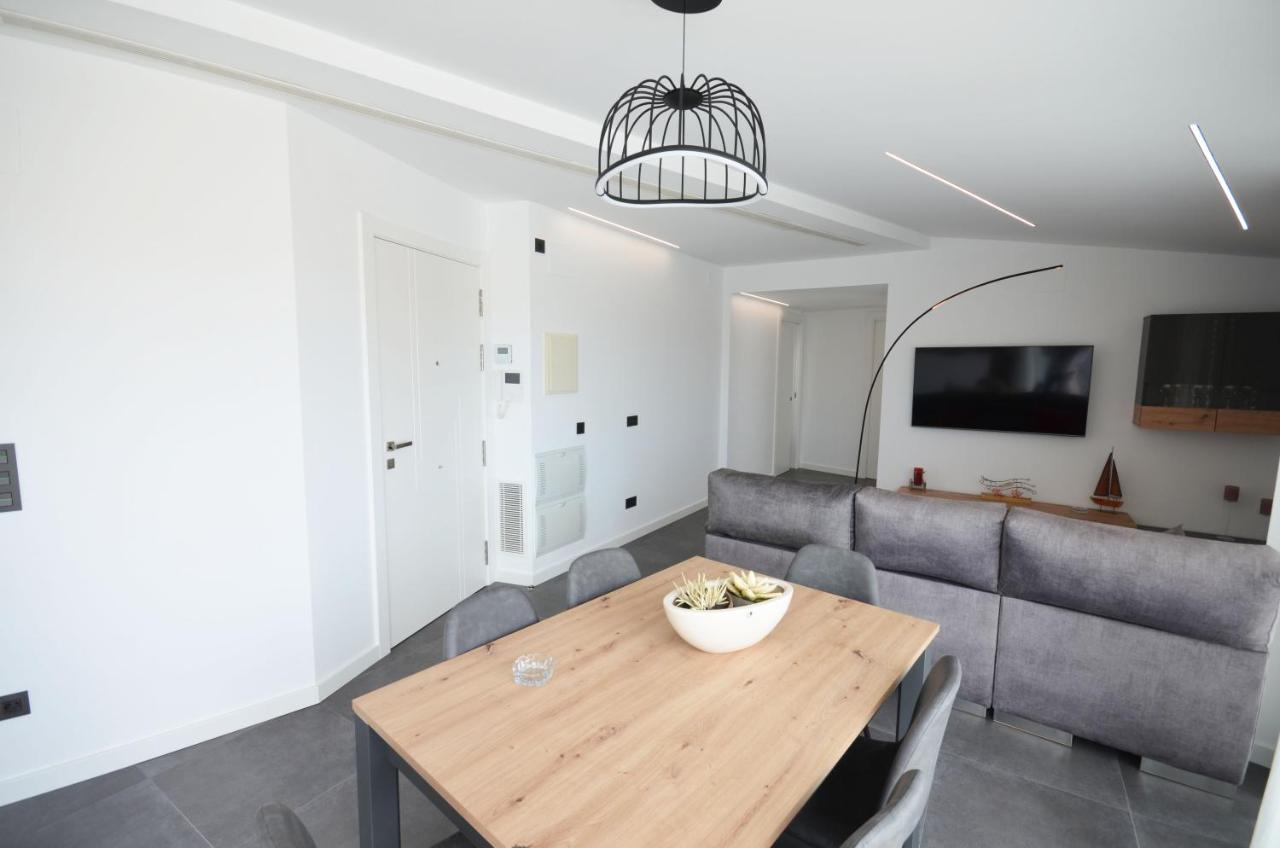 Suites Port 坎布里尔斯 外观 照片