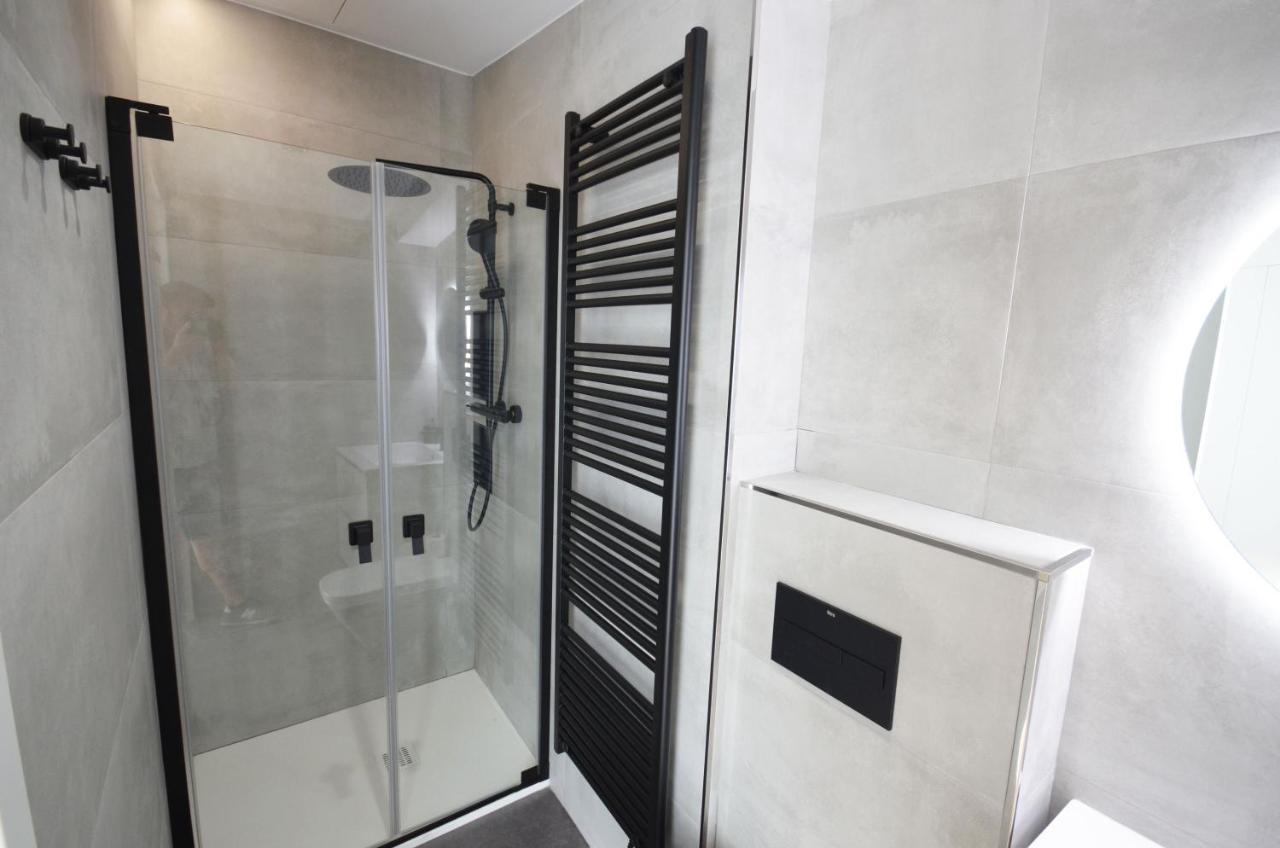 Suites Port 坎布里尔斯 外观 照片