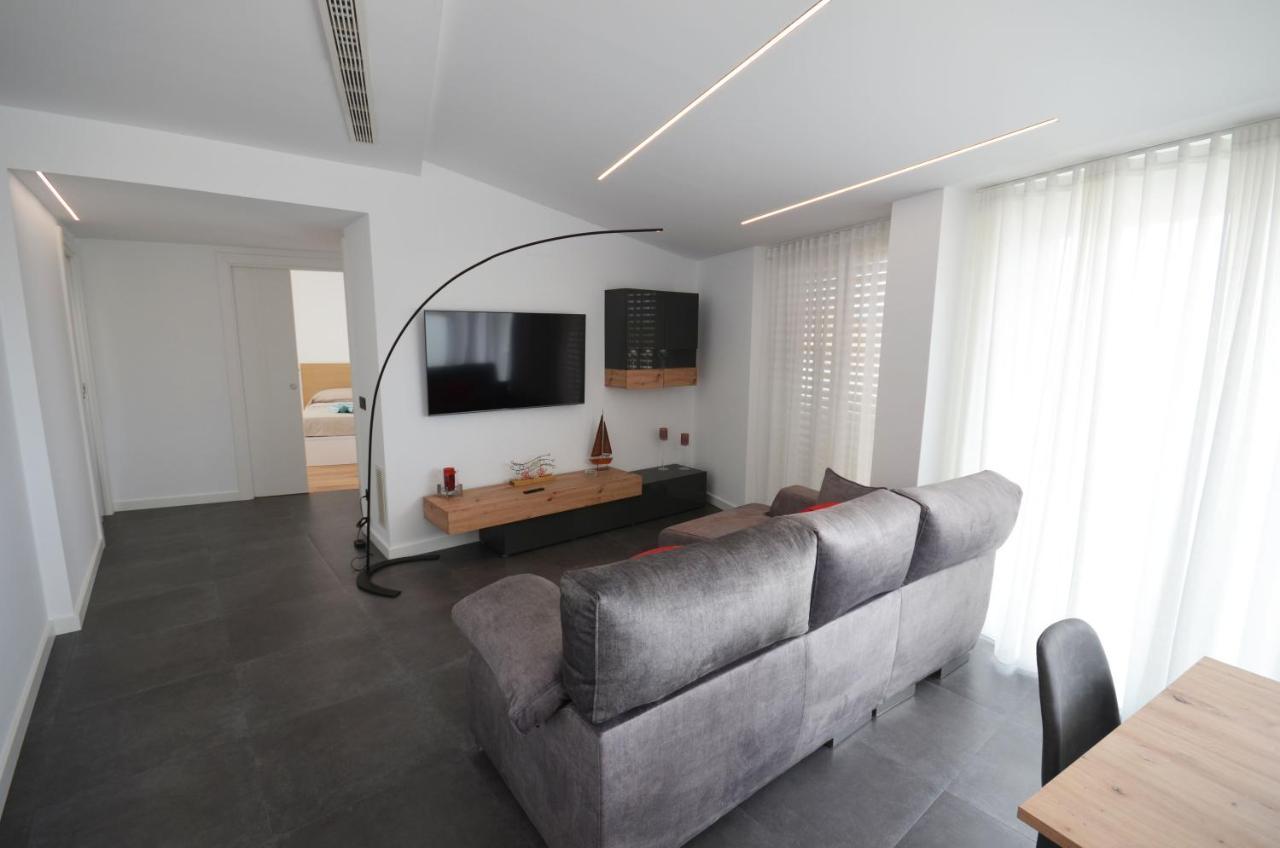 Suites Port 坎布里尔斯 外观 照片