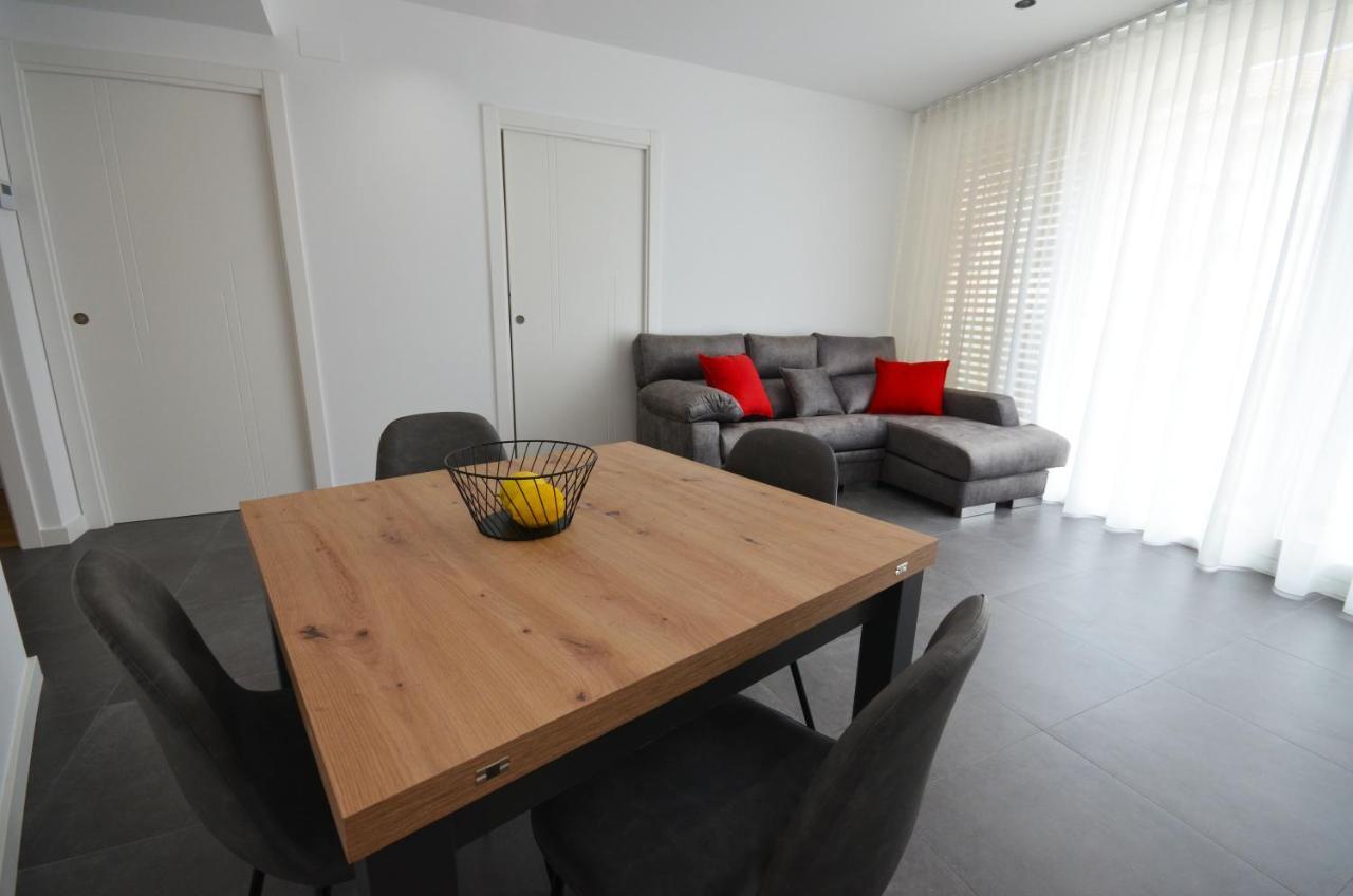 Suites Port 坎布里尔斯 外观 照片