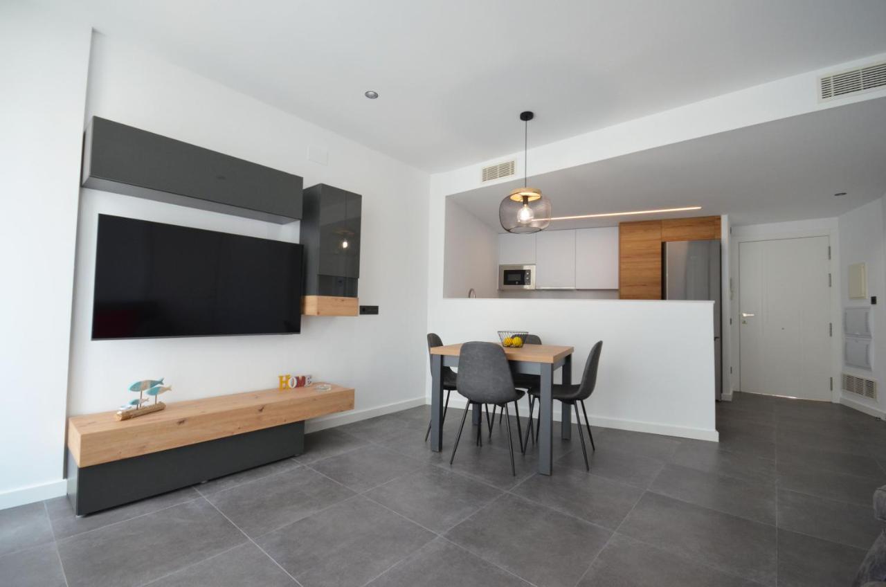 Suites Port 坎布里尔斯 外观 照片
