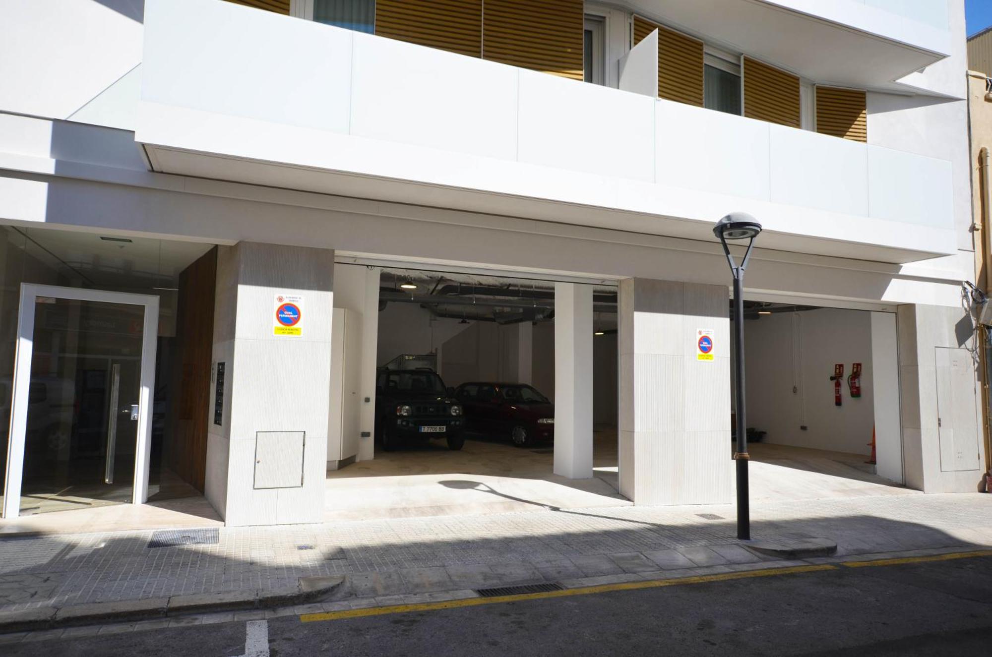 Suites Port 坎布里尔斯 外观 照片