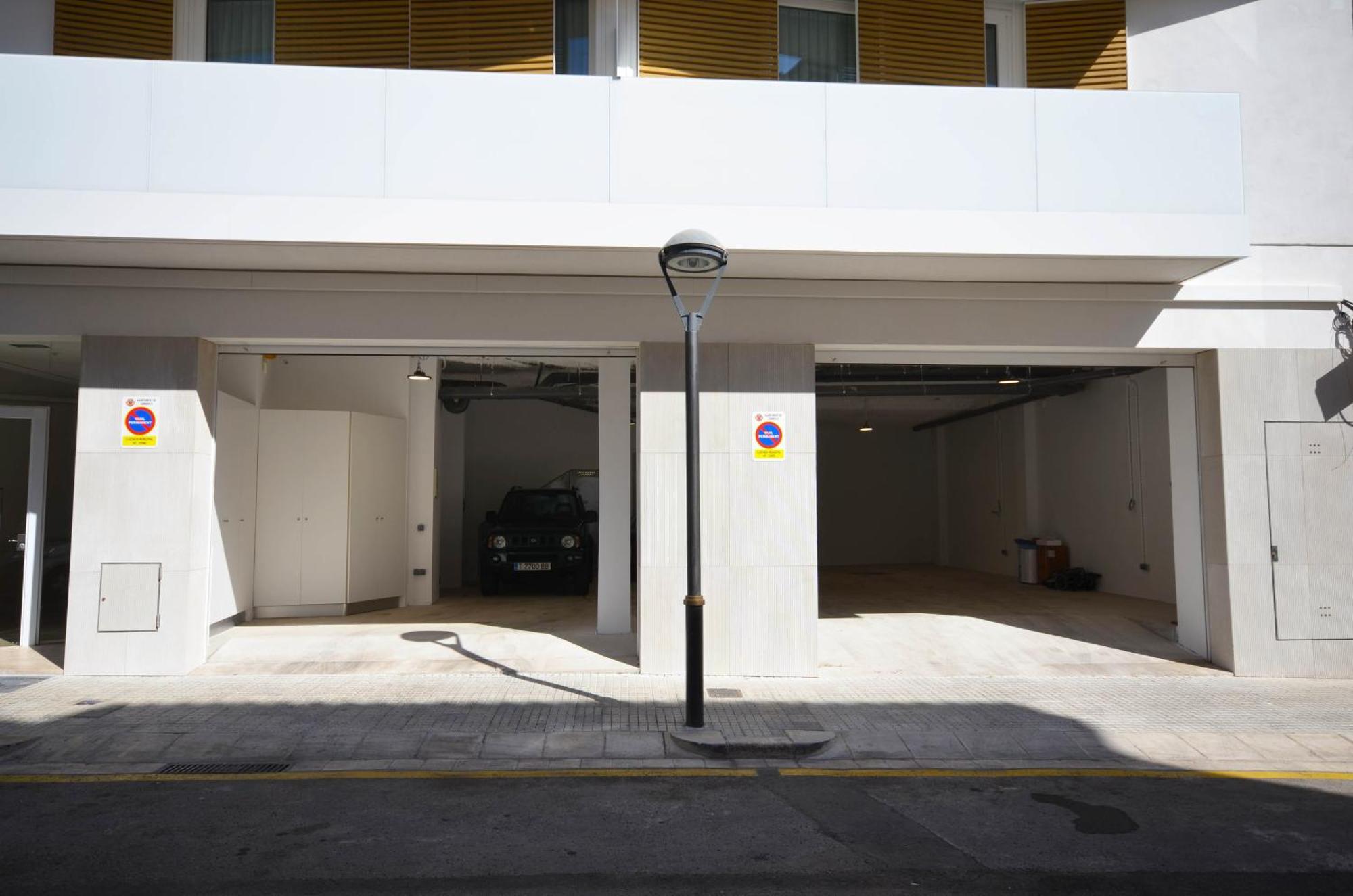 Suites Port 坎布里尔斯 外观 照片