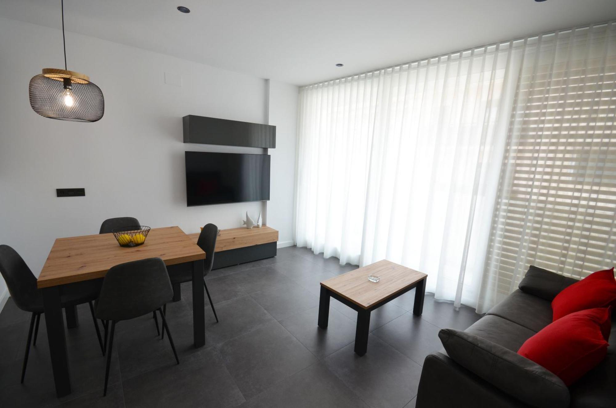 Suites Port 坎布里尔斯 外观 照片