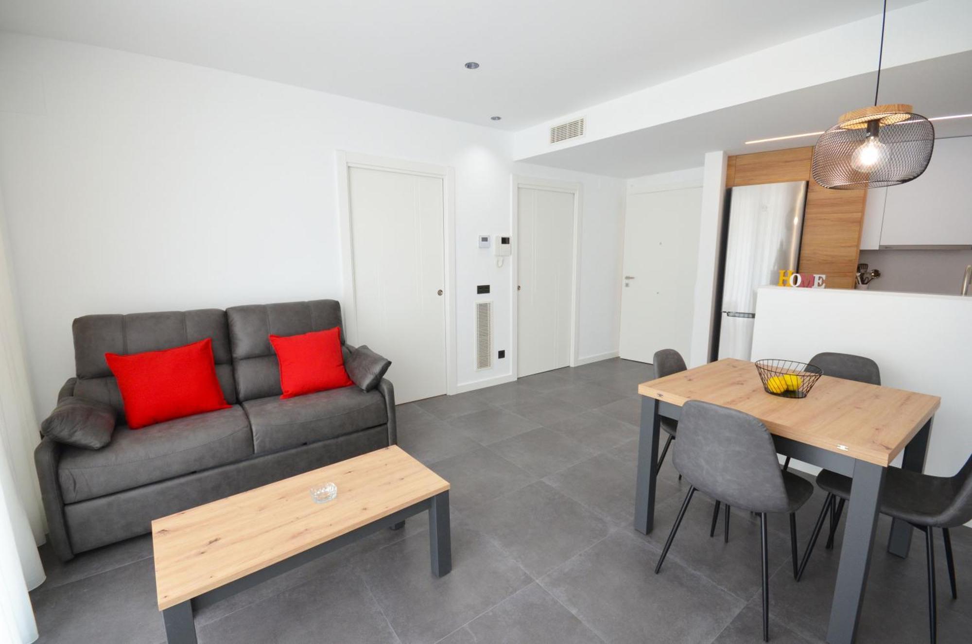 Suites Port 坎布里尔斯 外观 照片