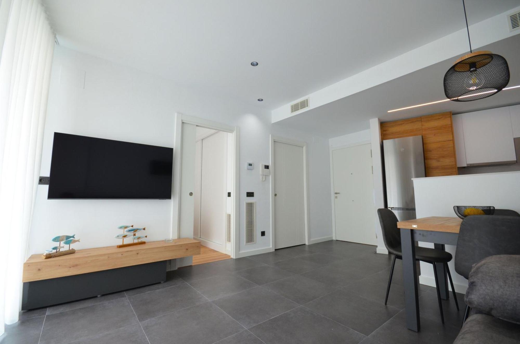 Suites Port 坎布里尔斯 外观 照片