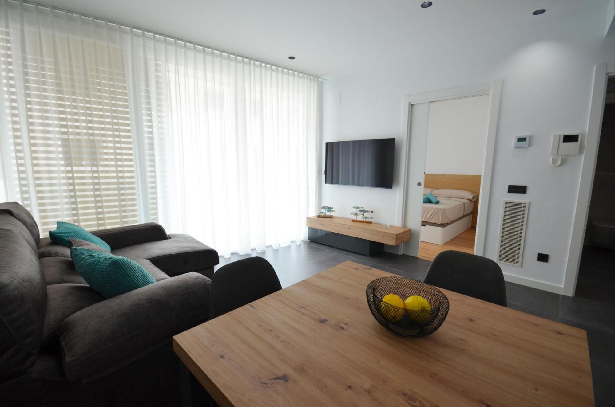 Suites Port 坎布里尔斯 外观 照片