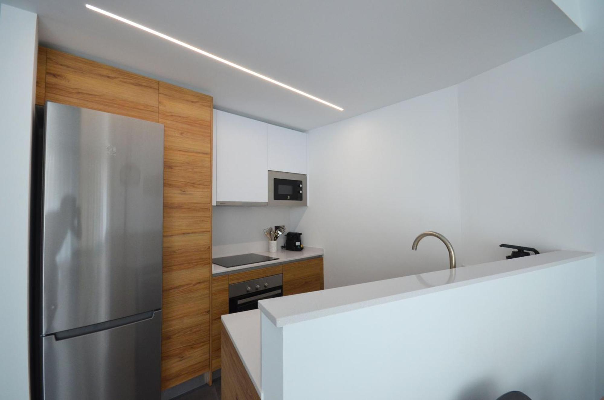 Suites Port 坎布里尔斯 外观 照片